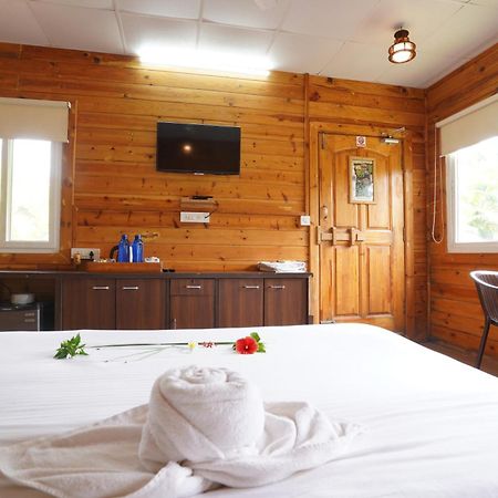 Tranquil Beach Resort Harihareshwar Екстериор снимка