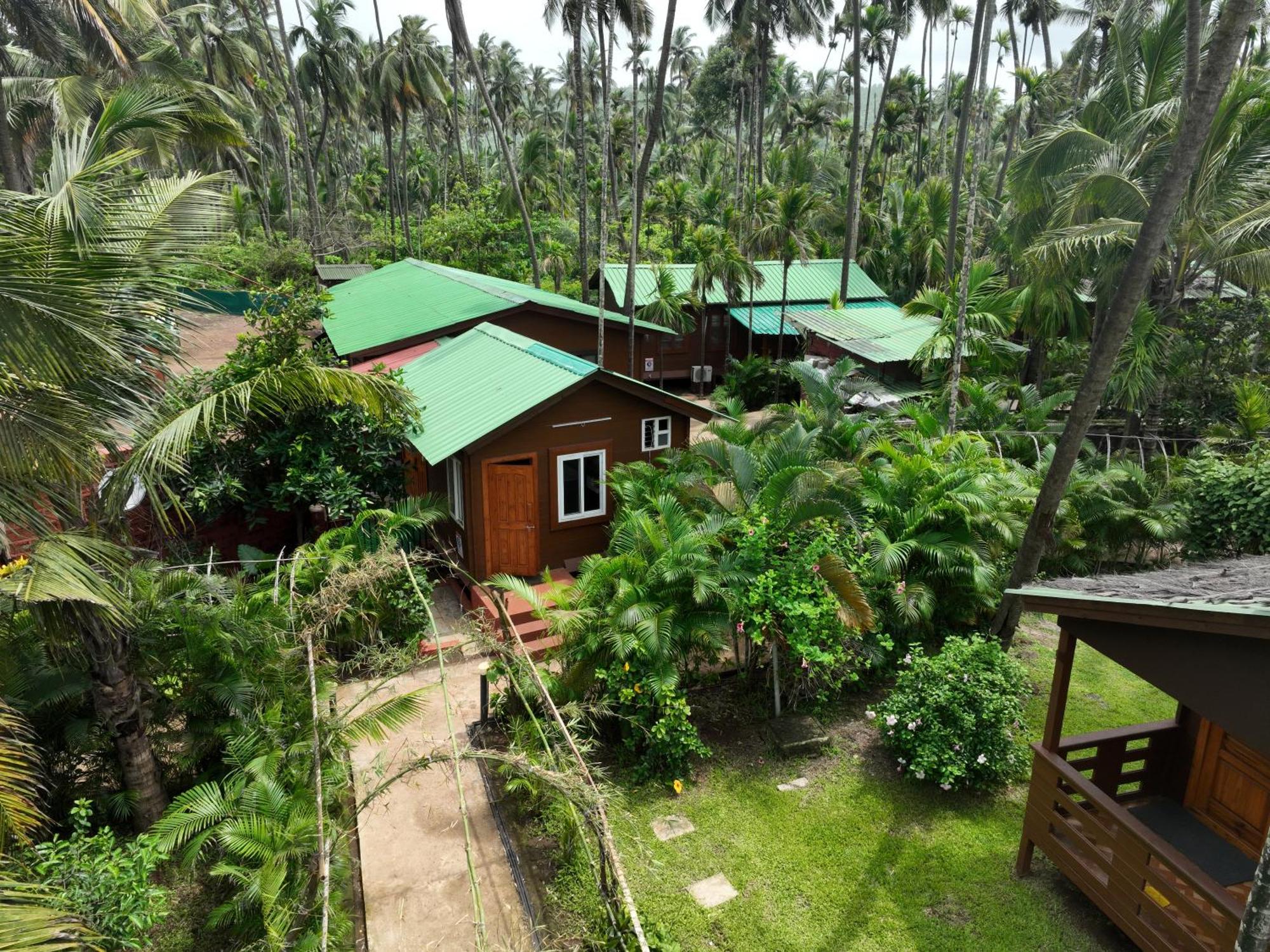 Tranquil Beach Resort Harihareshwar Екстериор снимка