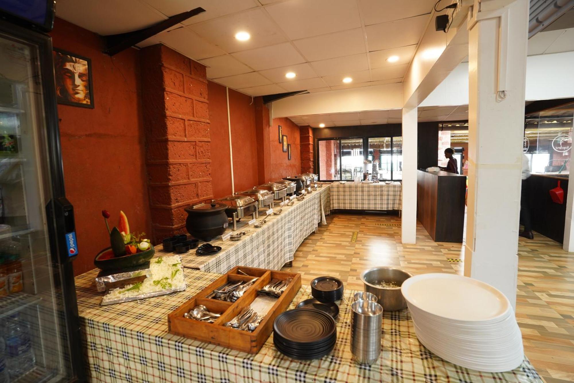 Tranquil Beach Resort Harihareshwar Екстериор снимка