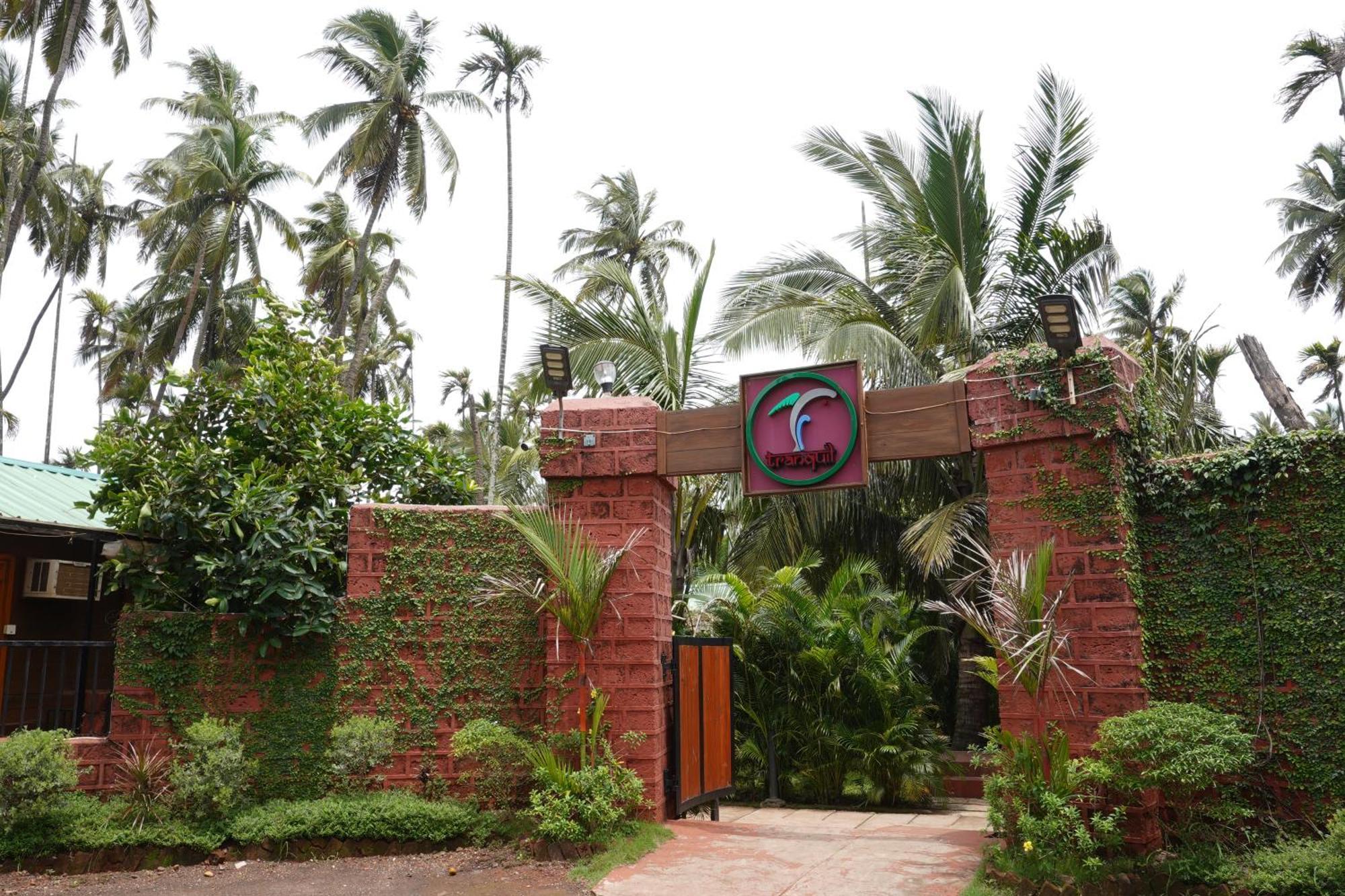 Tranquil Beach Resort Harihareshwar Екстериор снимка